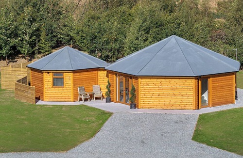 Fitling Ski Chalet | 3 bedroom accommodation in Fitling, Nr Hornsea