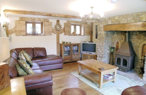 Crynant Cottage | 3 bedroom accommodation in Crynant, near Neath