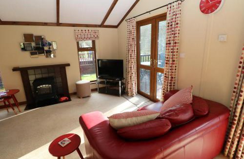 Cenarth House | 3 Riverside Lodge
