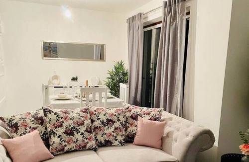 Audley House | 30 Barleyfields, Audley · Beautiful House & Free Parking