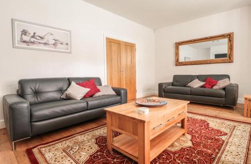 Upper Town House | 33 Crescent Gardens