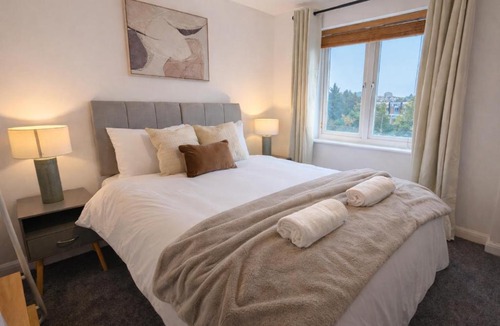 Hemel Hempstead Apartment | 36 Handley's Elite Apartment 2Bed Flat CityCenter