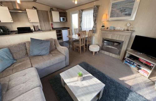 Lydstep House | 372 Bay View