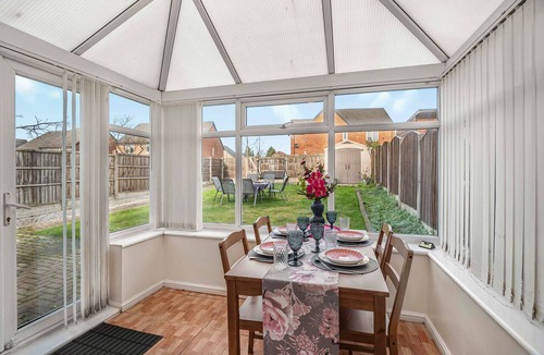 Birch House | 3BR Contractor-Ready Home Parking Middleton