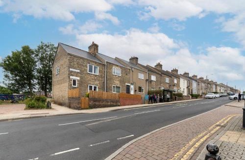 Ushaw Moor House | 3BR Durham Contractors Long Stay Deals