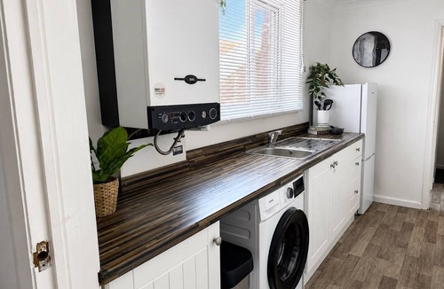 South Shields Apartment | 3BR South Shields | Contractor Stays & Discounts
