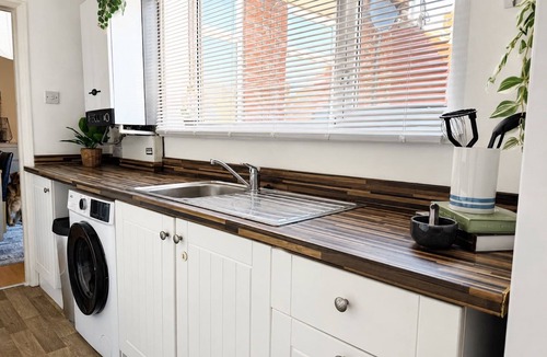 South Shields Apartment | 3BR South Shields | Contractor Stays & Discounts