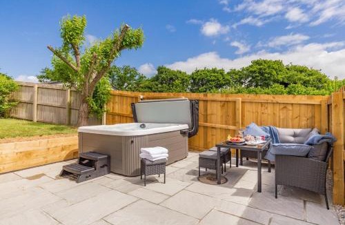Holsworthy House | 4 Bed in Bridgerule oc-i31757