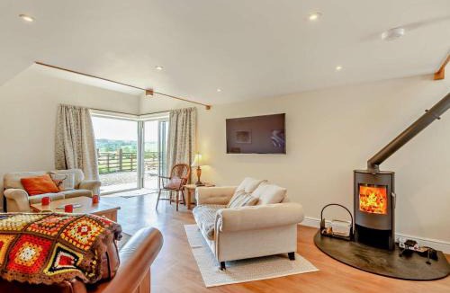 Nether Burrow House | 4 Bed in Carnforth oc-54457