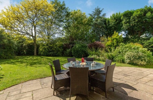 Winfrith Newburgh Cottage | 4 Bed in Dorchester (oc-dc133)