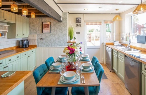 Ty Croes Cottage | 4 Bed in Dothan, Ty Croes (oc-m44701)