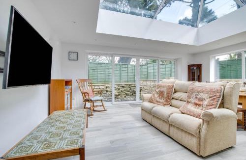 Isle of Purbeck House | 4 Bed in Harmans Cross oc-wy278