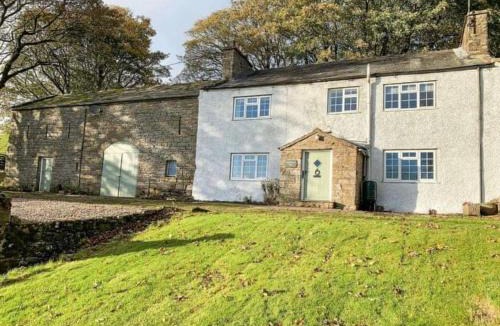 Kirkby Stephen House | 4 Bed in Kirkby Stephen oc-92503