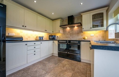 Rhyd-y-clafdy Cottage | 4 Bed in Llanbedrog (oc-bragdy)