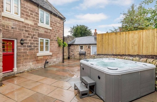 Cromford Cottage | 4 Bed in Matlock (oc-82198)
