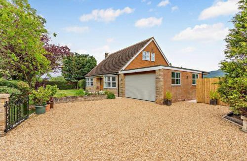 Great Broughton House | 4 Bed in Middlesbrough oc-96213