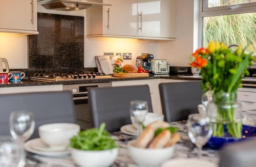 Winnard's Perch Ski Chalet | 4 Bed in St Columb (oc-p00433)