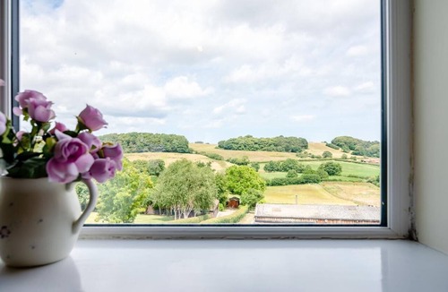 Scalby Cottage | 4 Bed in Suffield (oc-sa013)