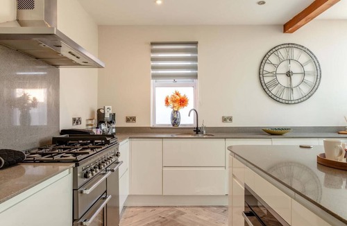 Torrington Cottage | 4 Bed in Torrington (oc-m45332)