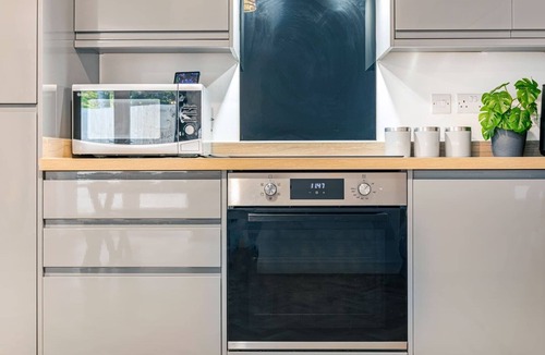 Newark upon Trent House | 4-Bed Spacious House Perfect for Long-Term Stays