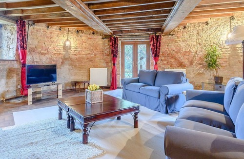 Tilney Fen End Cottage | 4 bedroom accommodation in Shouldham Thorpe, near Kings Lynn