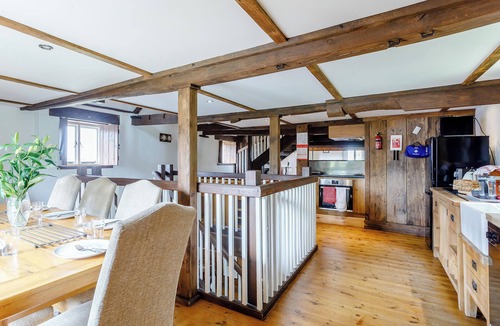 Thurlby Cottage | 4 bedroom accommodation in Baston, near Stamford
