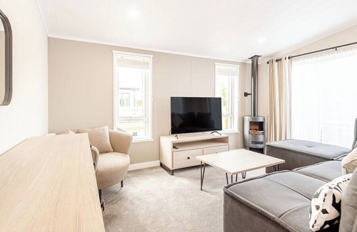 Addlethorpe Cabin | 4 bedroom accommodation in Addlethorpe