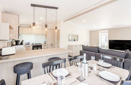 Addlethorpe Cabin | 4 bedroom accommodation in Addlethorpe