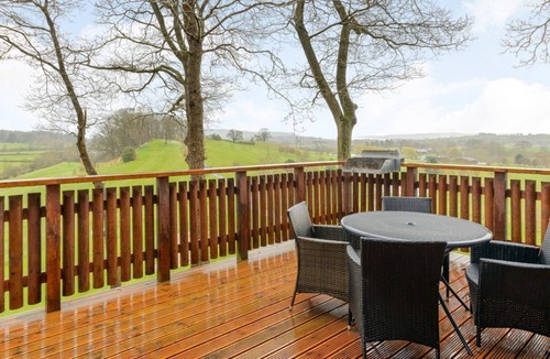 Garthmyl House | 4 bedroom accommodation in Garthmyl, Montgomery