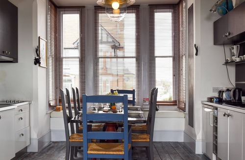 Dovercourt Cottage | 4 bedroom accommodation in Harwich