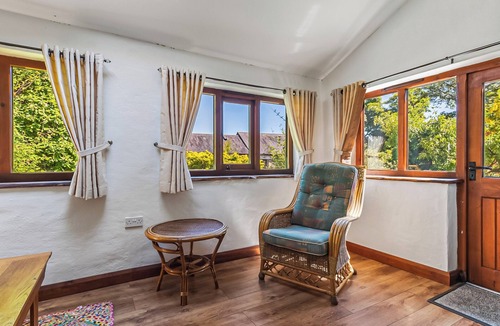 Whitland Cottage | 4 bedroom accommodation in Llanglydwen, near Narberth