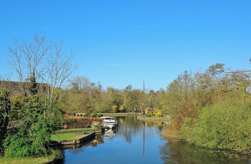 Wroxham Cottage | 4 bedroom accommodation in Hoveton, near Wroxham