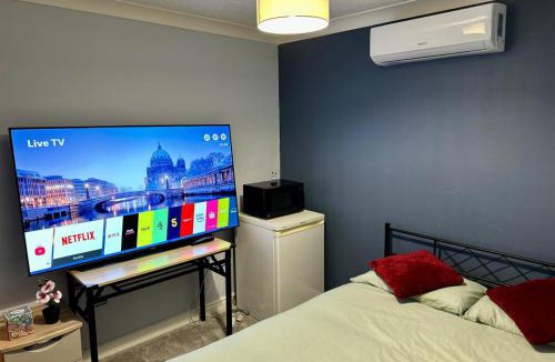Gloucester Bed & Breakfast | 40 Kennett gardens