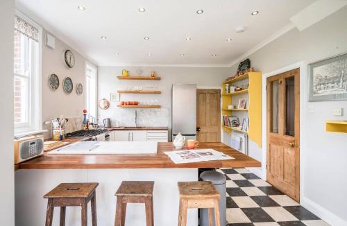 Leiston House | 45 Carr Avenue, Leiston