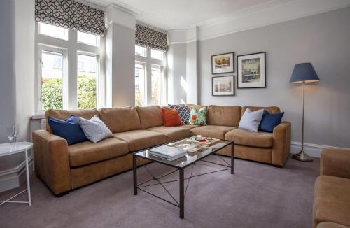 Upper Town House | 5 Bed in Bath oc-bhr41
