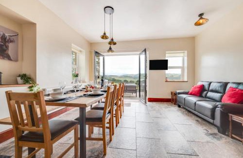 Llangadog House | 5 Bed in Llandovery oc-bow323