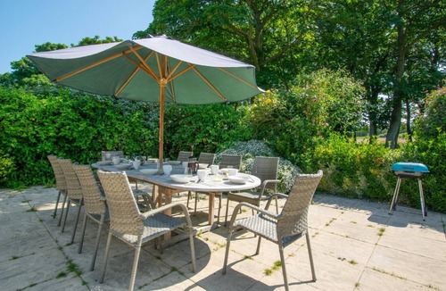 Cromer Cottage | 5 Bed in Sidestrand (oc-bize)