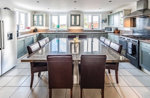 Banc-y-felin Cottage | 5 bedroom accommodation in Llangynog, near Llansteffan