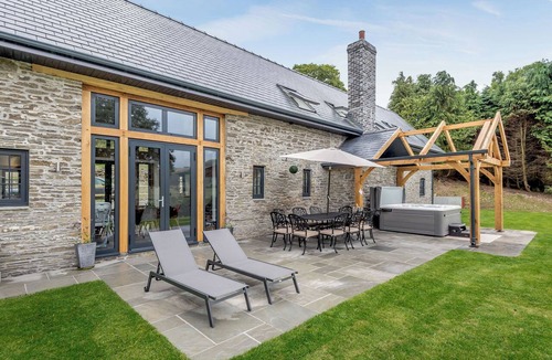 Abercraf Cottage | 5 bedroom accommodation in New Radnor, near Presteigne
