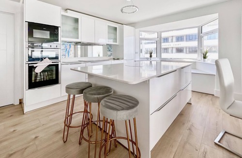 Worthing Cottage | 5 bedroom accommodation in Worthing