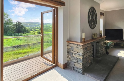 Kendal Cottage | 5 bedroom accommodation in Halfpenny, near Kendal
