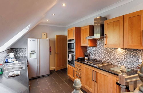 Bournemouth Apartment | 5 bedroom accommodation in Poole