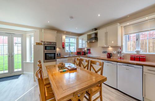 Beadnell House | 53 Longbeach