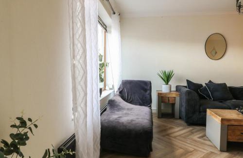 Skellow House | 57 Howden Avenue