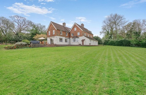 Hadlow Down Cottage | 6 Bed in Hadlow Down (oc-g36329)