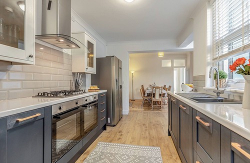 Ramsgate Cottage | 6 bedroom accommodation in Ramsgate
