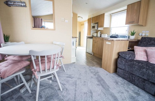 Lowestoft House | 6 berth caravan with decking and WiFi at North Denes in Suffolk ref 40113ND