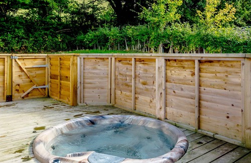Looe Cottage | 6 HEDGEROWS, pet friendly, luxury holiday cottage in Lanreath