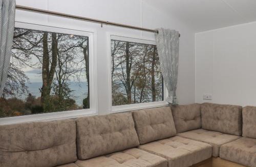 Bucks Cross House | 6 Manor Park