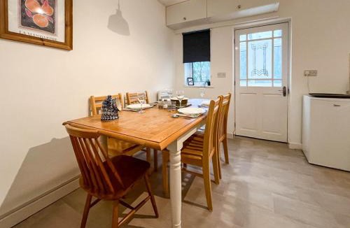 Okehampton House | 6 Mill Road